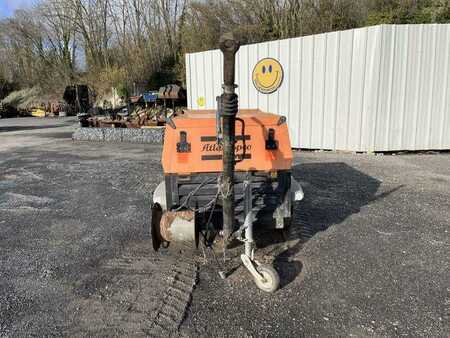 Pozostałe 2005 Atlas Copco XAS67 (8)