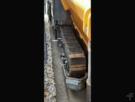 Slipform pavers 2019 Volvo P2820D MACHINE SUISSE (15)