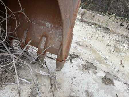 Escavadora de rastos 2013 Caterpillar 329ELN (11)