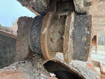 Escavadora de rastos 2013 Caterpillar 329ELN (17)