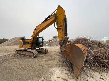 Escavadora de rastos 2013 Caterpillar 329ELN (3)