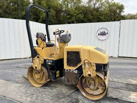Compacteur tandem 2004 Caterpillar CB-224E (43)