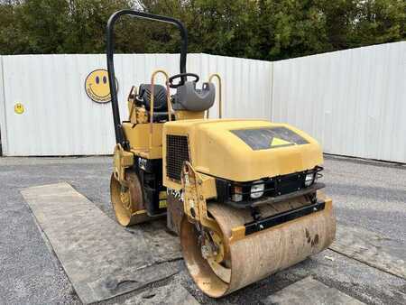 Compacteur tandem 2004 Caterpillar CB-224E (8)