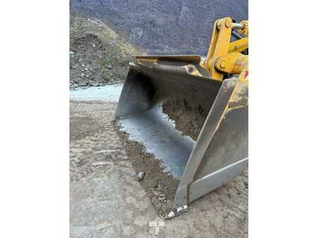 Chargeuse sur pneus 2018 Komatsu WA380-8 (6)