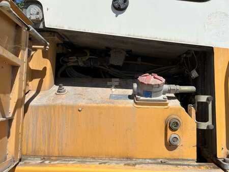 Nakládací pásová vozidla 2007 Liebherr LR614 (34)