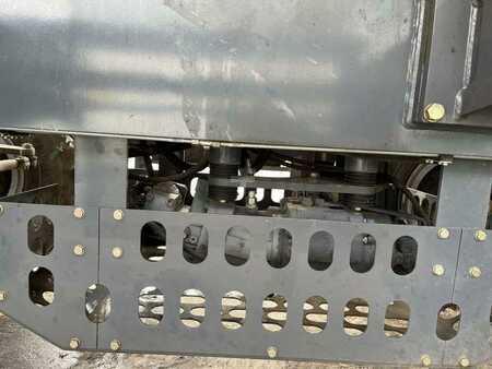 Koparki chwytakowe 2016 Fuchs MHL 350 (32)