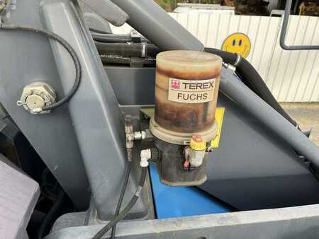 Koparki chwytakowe 2016 Fuchs MHL 350 (37)