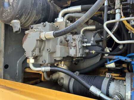 Rupsgraafmachines 2007 Liebherr R914B HDSL (31)