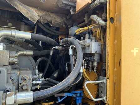 Rupsgraafmachines 2007 Liebherr R914B HDSL (33)