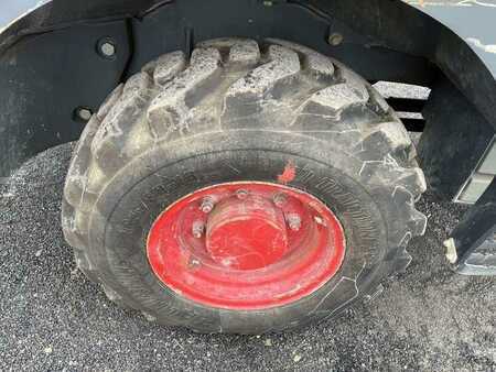 Miscelaneo 2010 Liebherr L506 Stereo (16)