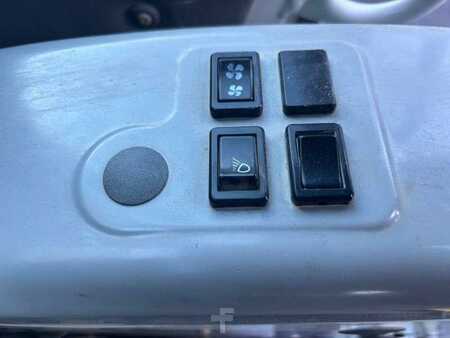 Rupsgraafmachines 2007 IHI 65NX (45)