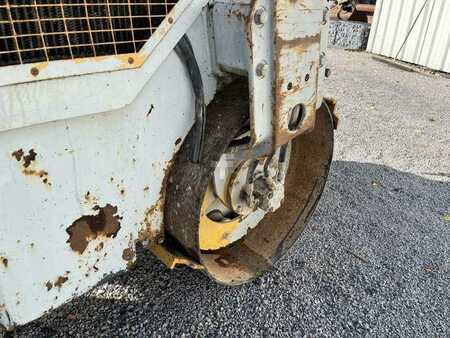 Compacteur tandem 2007 Caterpillar CB225E (16)