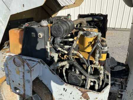 Compacteur tandem 2007 Caterpillar CB225E (25)