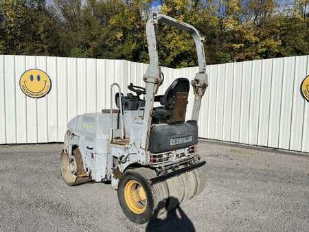 Compacteur tandem 2007 Caterpillar CB225E (4)