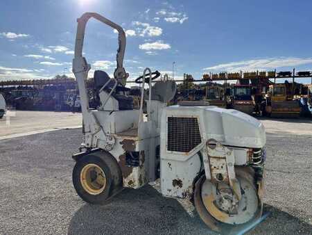 Compacteur tandem 2007 Caterpillar CB225E (7)