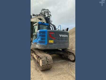 Korečková rýpadla 2013 Volvo ECR235DL (8)