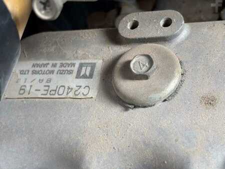 Mini-koparki 2000 Takeuchi TB45 (30)