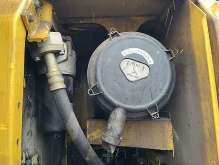 Rupsgraafmachines 2007 Komatsu PC210-LC8 (35)