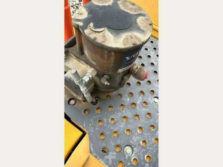 Korečková rýpadla 2019 Volvo ECR235EL (10)