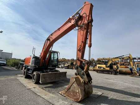 Mobiele graafmachines 2011 Hitachi ZX210W-3 (9)