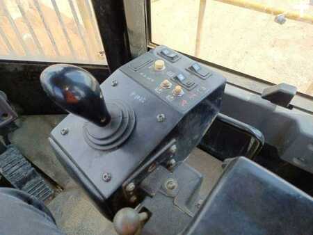 Miscelaneo 2008 Caterpillar 836H (21)