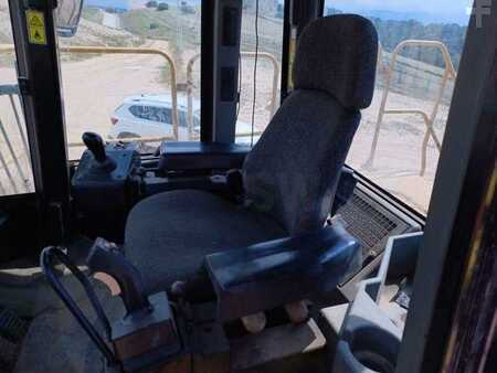 Miscelaneo 2008 Caterpillar 836H (35)