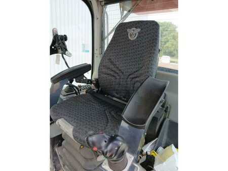 Gradere 2019 Case 836C AWD  EQUIPEE 3D (34)