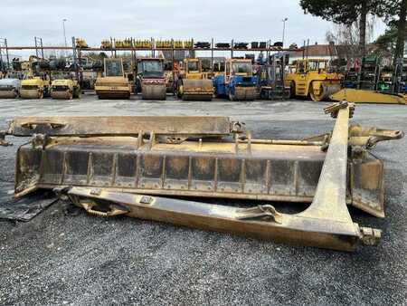 Pásové buldozery 2013 Caterpillar D6T LGP (10)