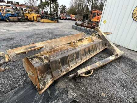 Pásové buldozery 2013 Caterpillar D6T LGP (15)