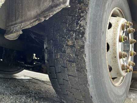 Muut 2009 Renault PREMIUM 370-26 (12)