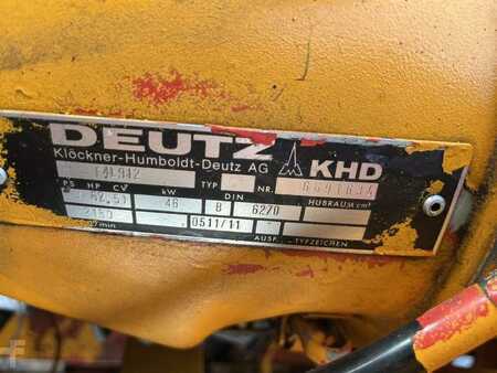 Pelle sur pneus 1982 Poclain P60 (35)