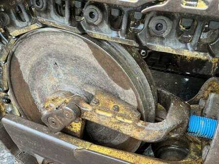 Beltelaster 1982 Caterpillar 953 (21)