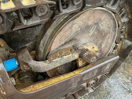 Beltelaster 1982 Caterpillar 953 (25)