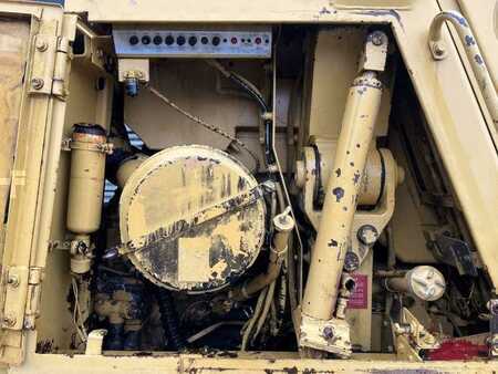 Beltelaster 1982 Caterpillar 953 (26)