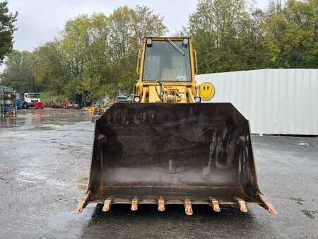 Beltelaster 1982 Caterpillar 953 (9)