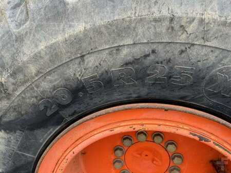 Cargadoras de ruedas 2000 Hitachi W130A (23)