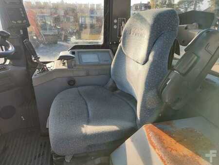 Chargeuse sur pneus 1998 Komatsu WA270-3 (35)