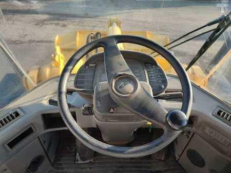 Chargeuse sur pneus 1998 Komatsu WA270-3 (39)