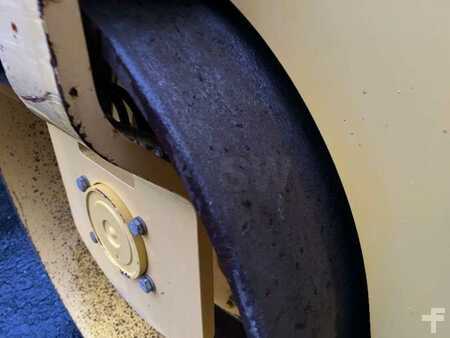 Rolos para pés de carneiro 2010 BOMAG BW138AC (33)