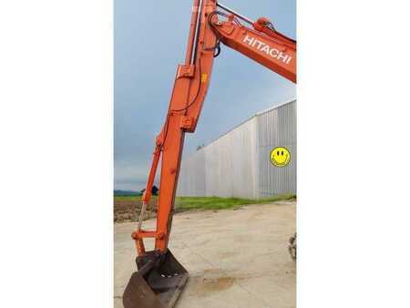 Escavatori cingolati 2018 Hitachi ZX135US-6 (8)