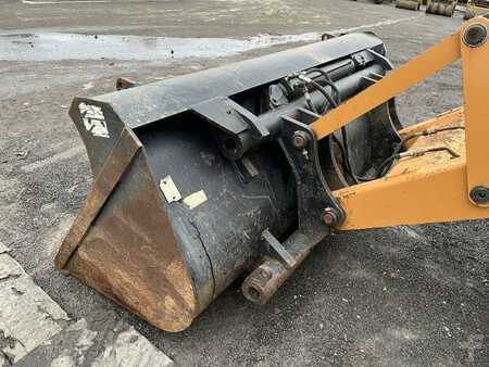 Altri 2016 Case 580ST (11)