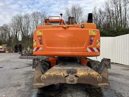 Mobilní bagry 2012 Volvo EW140D (10)