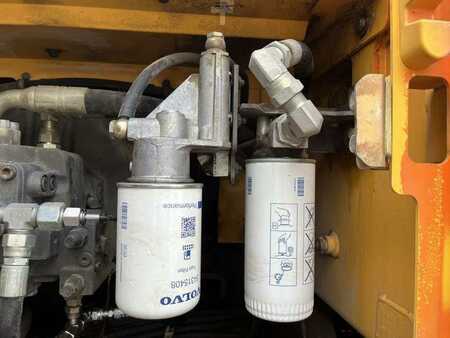 Mobilní bagry 2012 Volvo EW140D (32)