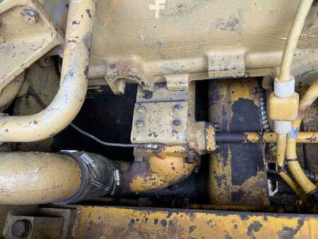 Miscelaneo 1978 Caterpillar 825 + porte engins (32)