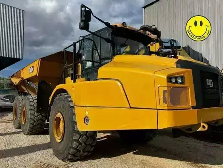 Artikulerte dumpere 2021 Caterpillar 740GC (1)