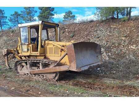 Grondschuivers 1989 Caterpillar D6D (1)