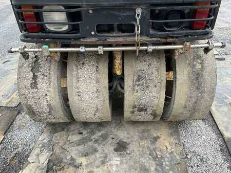 Fåren ruller 2003 Caterpillar CB225D (22)