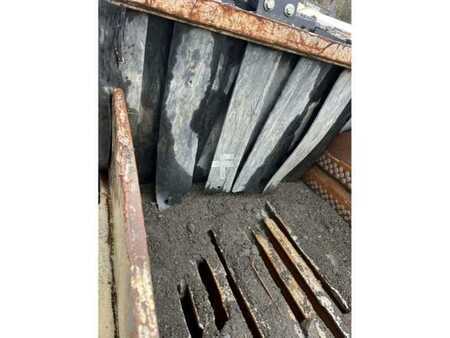 Muut 2004 Kleemann 122 (12)