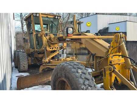Grader 2001 Caterpillar 140H-ES (2)