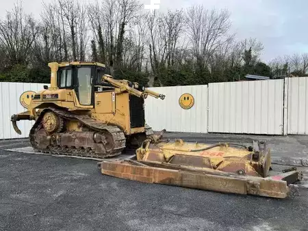 Bulldozer 2000 Caterpillar D6RXL (1)